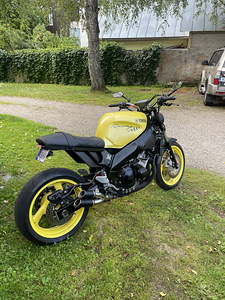 Yamaha Yzf600 R / Thundercat (2 foto / 9)
