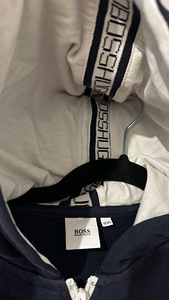 Hugo Boss pusa ( 12/XS) (2 foto / 3)