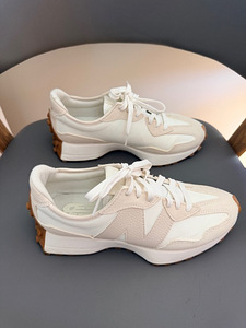 NEW BALANCE 327 ketsid (2 foto / 6)