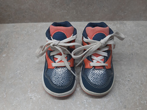 Reebok tossud s.19 (2 foto / 3)