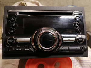 CLARION CX501 2DIN USB (1 foto / 2)
