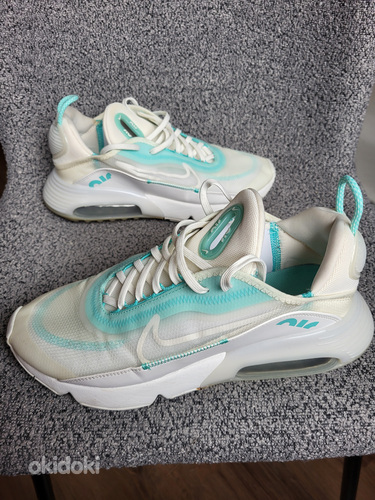 NIKE AIR 2090