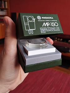 Pro-Ject Debut Carbon EVO (3 фото из 8)