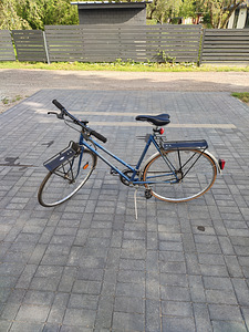 Naiste jalgratas (2 foto / 2)