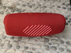 JBL charge 5 (2 фото из 2)