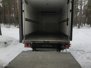Veoteenused , furgoon kaubik kūlmseadega ja liftiga (2 foto / 4)