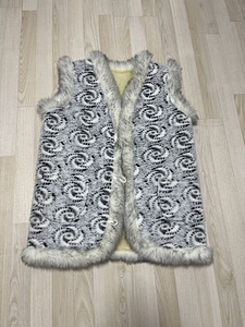 Lambanahast karusnahast vest. UUS! (1 foto / 1)