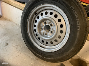 Auto Toyota Rav4 запасное 215/65R16 с Nokian лет.шинами (3 фото из 3)