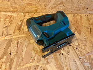 Akutikksaag, Makita 18V akudel töötav (2 foto / 3)