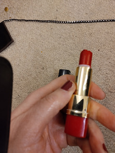 Помады Dior, Chanel, Clinique, Lancôme (9 фото из 10)