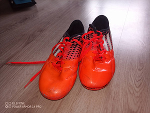 Jalgpallisaapad (ADIDAS) (3 foto / 3)