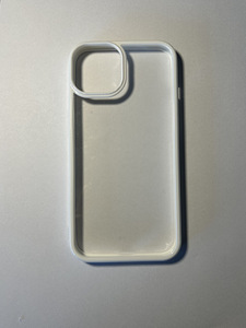 Чехлы для iPhone 14 (3 фото из 3)