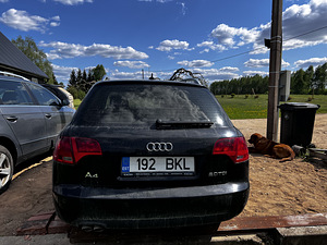 Audi A4 Avant s-line (5 foto / 6)