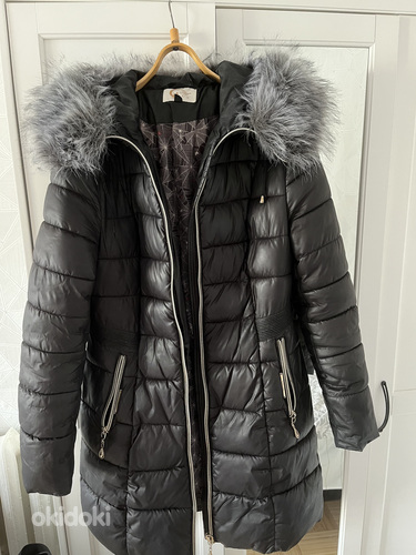 Продам зимнее пальто (фото #3)