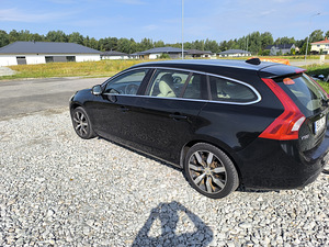 Müüa auto Volvo v60 (4 foto / 8)