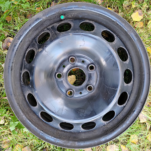 Диски 16" 3 шт (оригинал VW) (4 фото из 4)