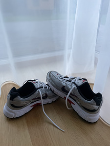 Nike Initiator (2 foto / 3)