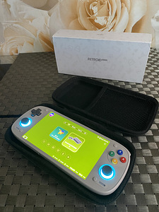 Retroid Pocket 5 (3 foto / 3)