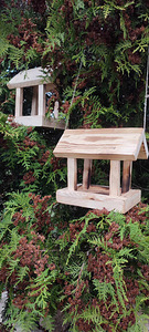 Täispuidust lindude söögimaja 240x210x150 (2 foto / 2)