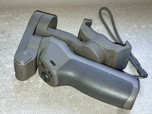 DJI Osmo Mobile 3 - stabilisaator gimbal (2 foto / 2)