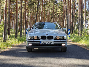 BMW 528i 1996 (1 foto / 10)