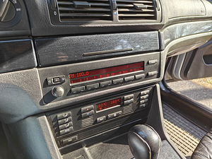 BMW 528i 1996 (7 foto / 10)