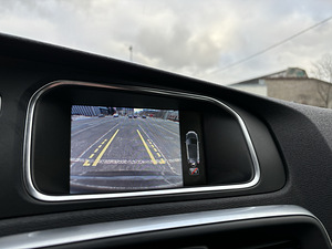 Volvo V40 1.6d мануал (11 фото из 15)