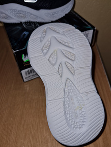 Tossud Skechers S-Lights (3 foto / 5)