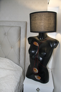 Psyho art. Mannekeen-lamp (8 foto / 10)