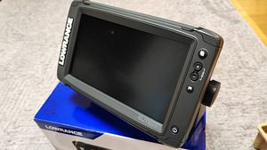 Lowrance Elite Ti2 9'', 3-in-1 anduriga (2 foto / 10)