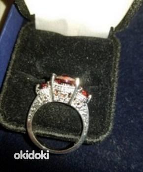 Новое позолоченное кольцо с кристаллами Swarovski (фото #3)