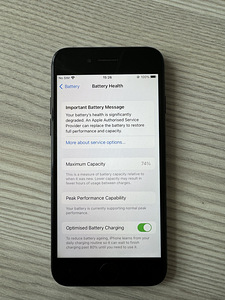 iPhone 7 32 ГБ (2 фото из 5)