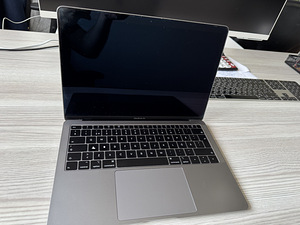 Macbook air Retina 13-inch 2018 (3 foto / 3)