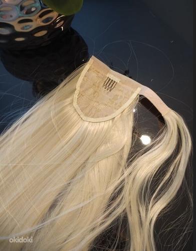 Светлые волосы с конским хвостом, длина 60 см (фото #8)
