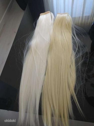 Светлые волосы с конским хвостом, длина 60 см (фото #2)