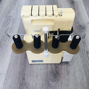 Bernina 700D - universaalne overlock masin (4 foto / 5)