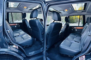 Land Rover Discovery 4 HSE Luxury (8 foto / 13)