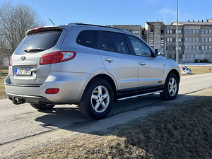 Hyundai Santa Fe (1 foto / 8)