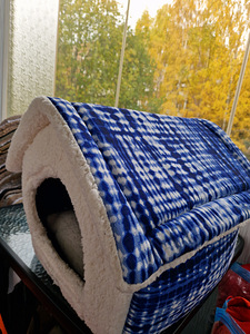 Кошачий домик (2 фото из 2)