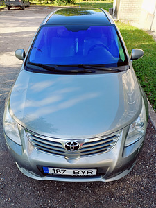 Toyota Avensis (5 foto / 11)