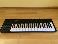 MIDI-пианино Alesis VI49