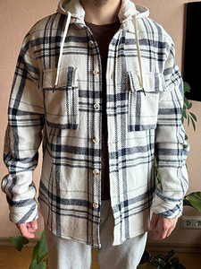 House ruuduline pluus M suurus (oversized) (2 foto / 5)