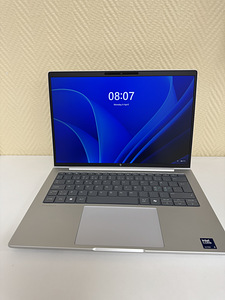 HP EliteBook 8G1i 14 (1 foto / 6)