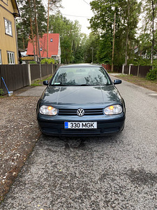 Müün auto Volkswagen Golf 4 (1999) (1 foto / 12)