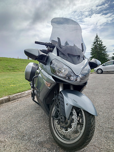 Kawasaki GTR 1400 (2 фото из 5)