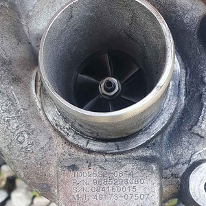 Ford focus Turbo TD025S2-06T4 9685293080 (2 foto / 2)