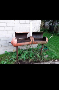 Isetehtud kahekohaline grill