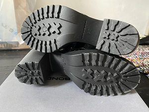 Uus VAGABOND Kingad - 37 (6 foto / 8)