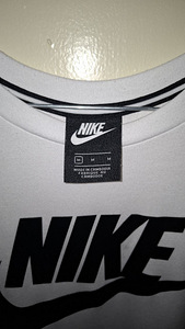 Футболка Nike (3 фото из 3)