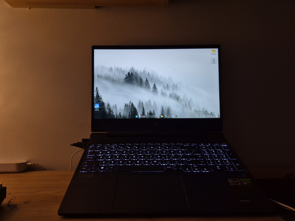 Mänguri sülearvuti: Ryzen 5 7535H, RTX 2050, 16GB DDR5, 512G